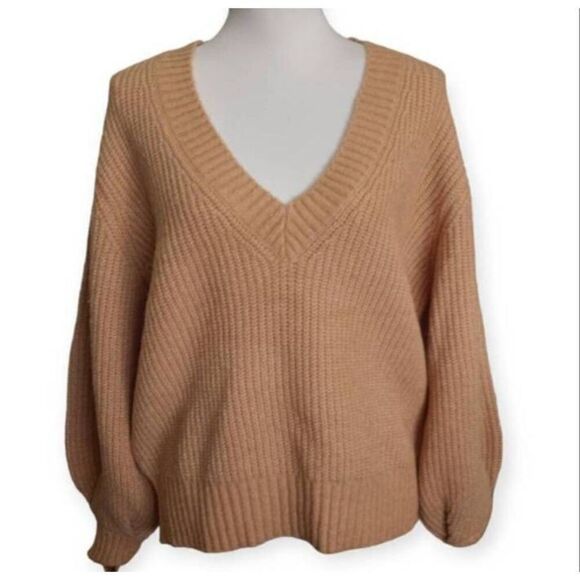 HYFVE TAN RED DRESS BOUTIQUE ALL GROWN UP TAN SWEATER SZ.M NWT. - Picture 4 of 10